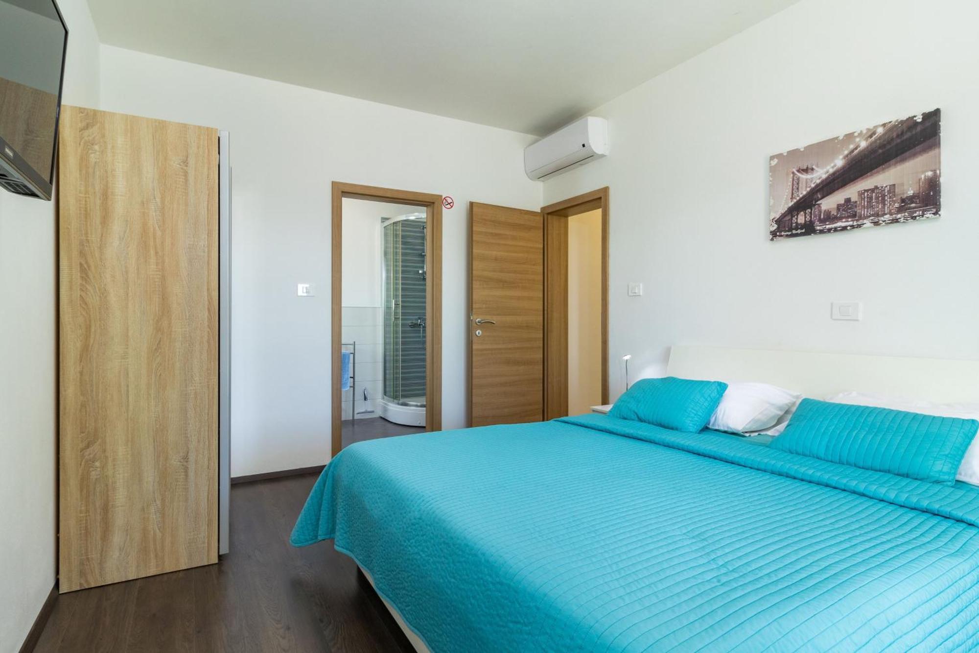Beeindruckende Luxusvilla Mit Beheiztem Privatpool Светвинченат Экстерьер фото