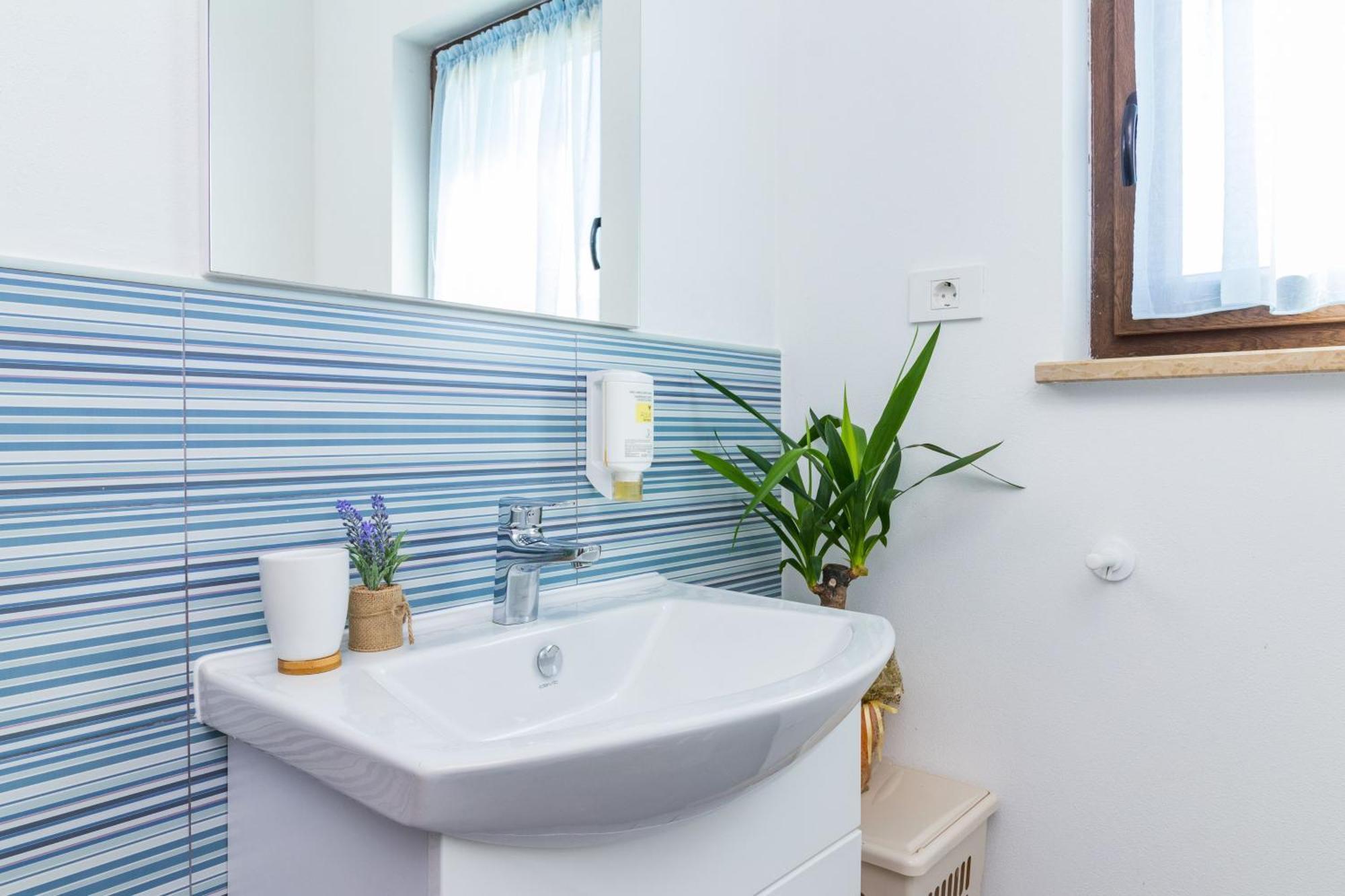 Beeindruckende Luxusvilla Mit Beheiztem Privatpool Светвинченат Экстерьер фото